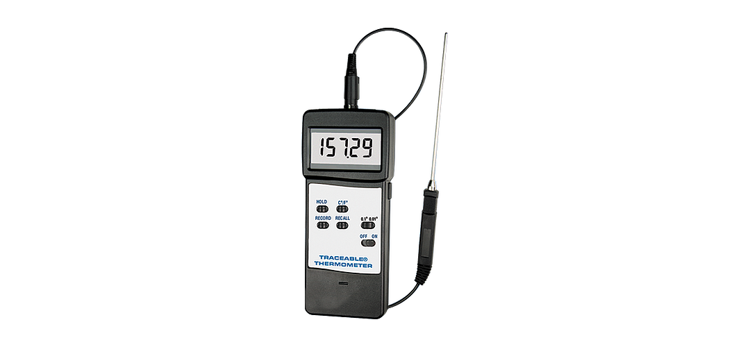 Fisherbrand Traceable Digital Thermometer With general-purpose probe: Thermometers